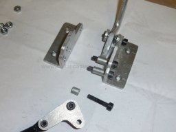 Towing hook assembly (21)